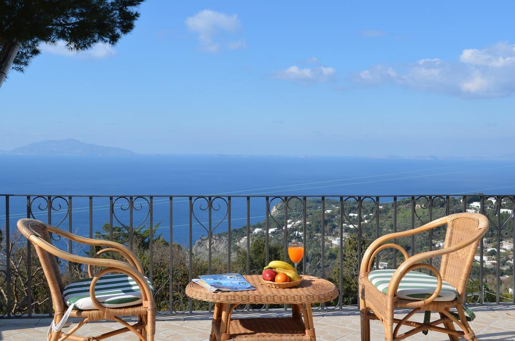 Bed & Breakfast Le Ginestre Di Capri Bb & House 2*